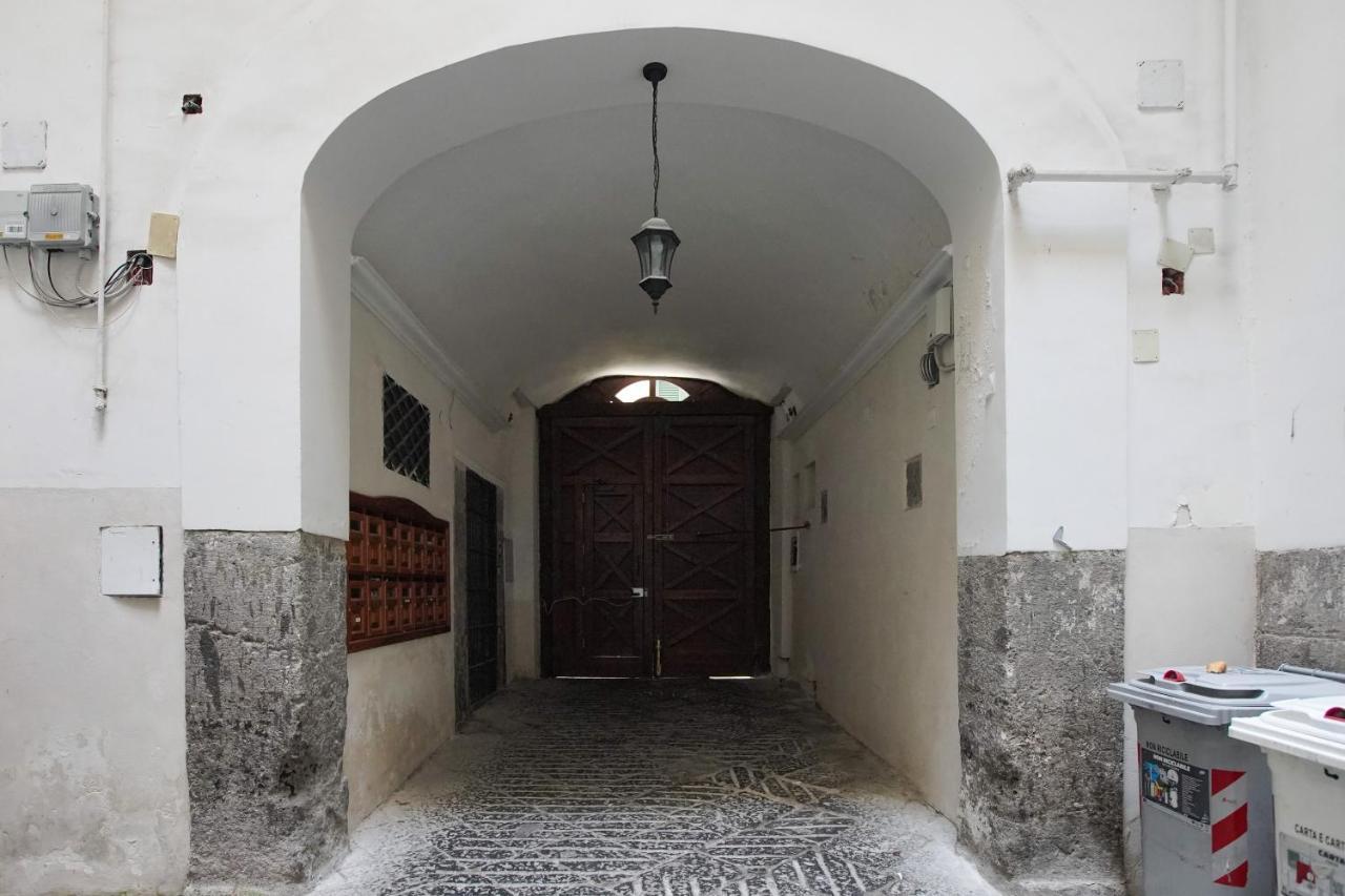 Готель Cartoline Di Napoli Екстер'єр фото
